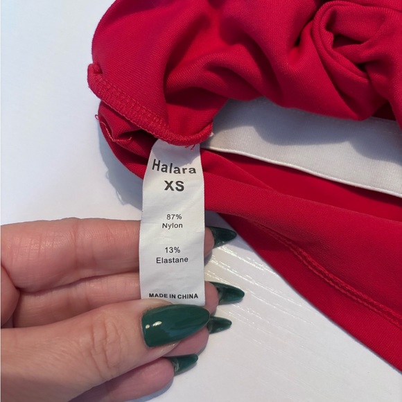 Halara Red Open Back Low Impact Sports Bra Size Xs - Picture 3 of 5